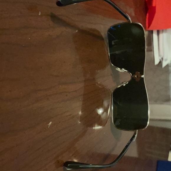 Louis Vuitton Shield Sunglasses - Picture 5 of 7